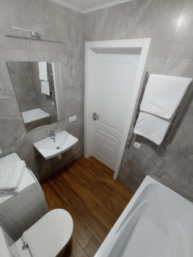 N.A.N. Apartments City Centre キエフ エクステリア 写真